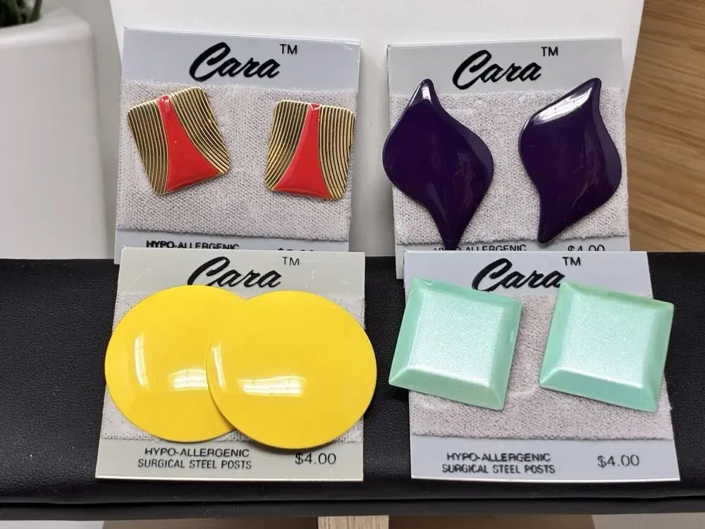 Lot Of 4 80’s New Old Stock Cara Surgical Steel Post Bright Yellow Enamel Disk